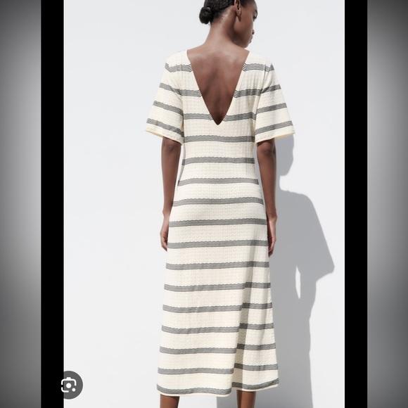 Zara STRIPED KNIT DRESS - Picture 2 of 5